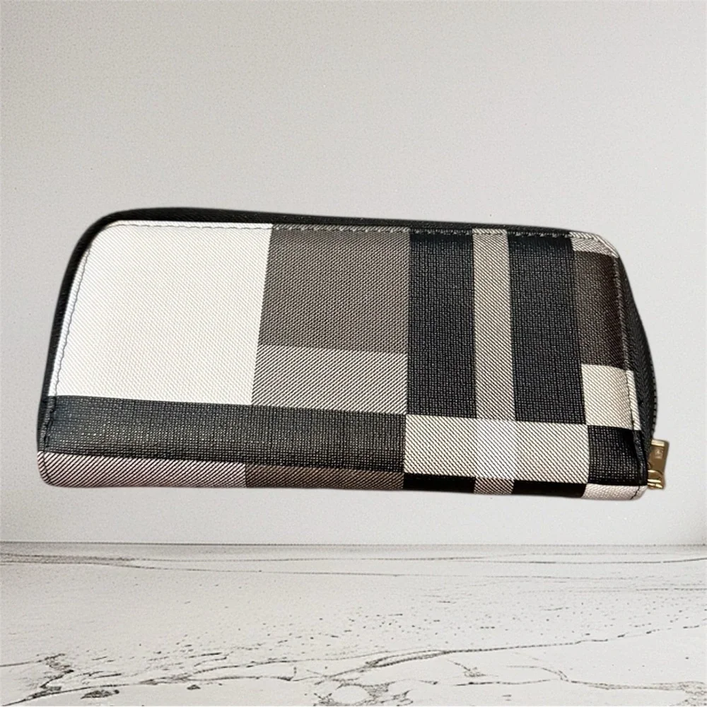 NWT Black White Plaid Zip Around Wallet Checkered Print Organizer 7.5” x 4”